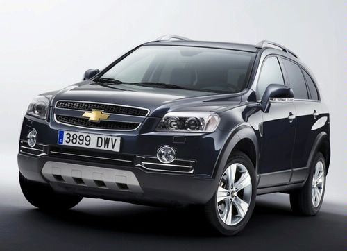 Доступный внедорожник Chevrolet Captiva 2010 года