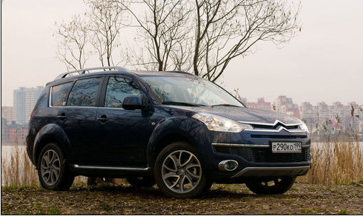Обзор Citroen C-Crosser 2010.