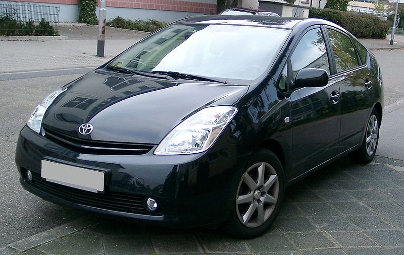 Prius Toyota - авто с гибридным двигателем