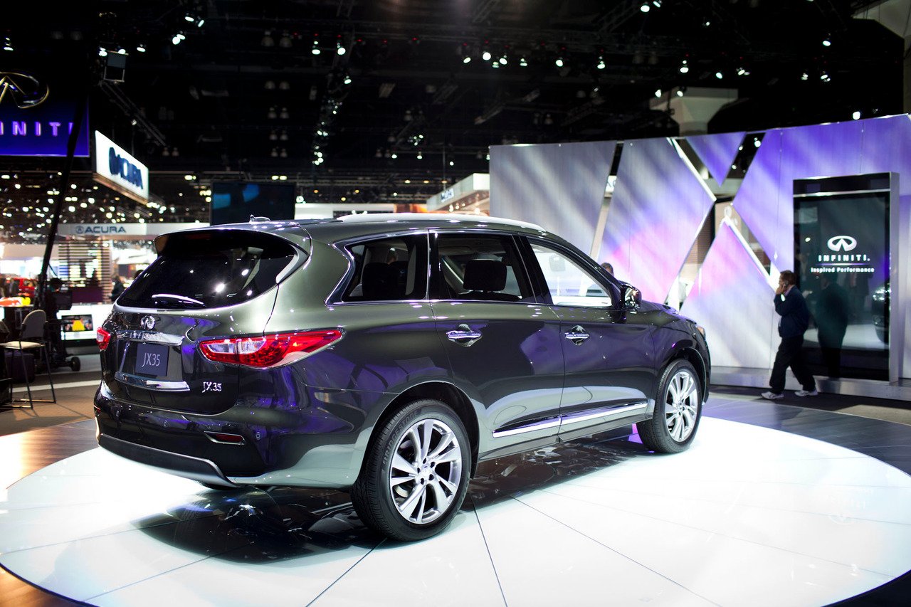 Полный обзор Infiniti JX35 2013 года. Часть 3: Стиль. Много стиля.