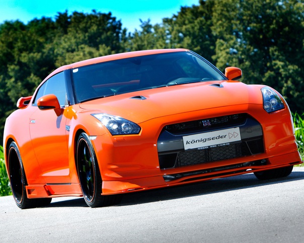 Nissan обновил GT-R