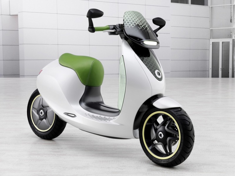 Компания Smart задумалась о производстве электроскутера 