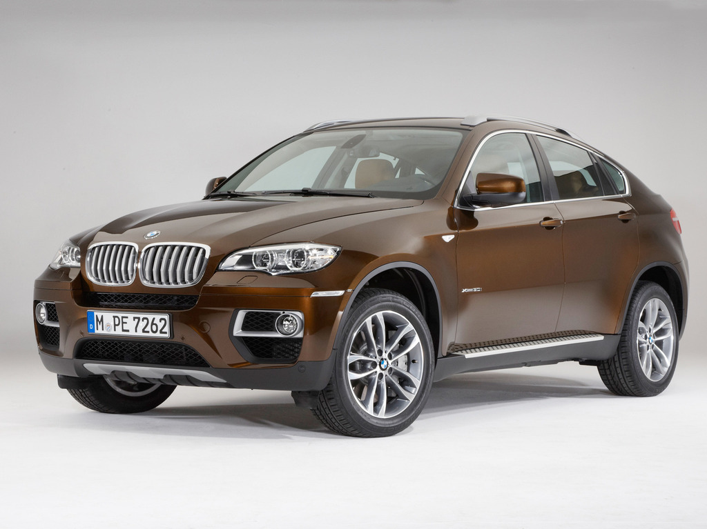 BMW X6 один из лучших внедорожников 2012 года