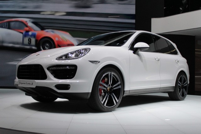 Ожидаемая новинка Porsche Cayenne S 2014
